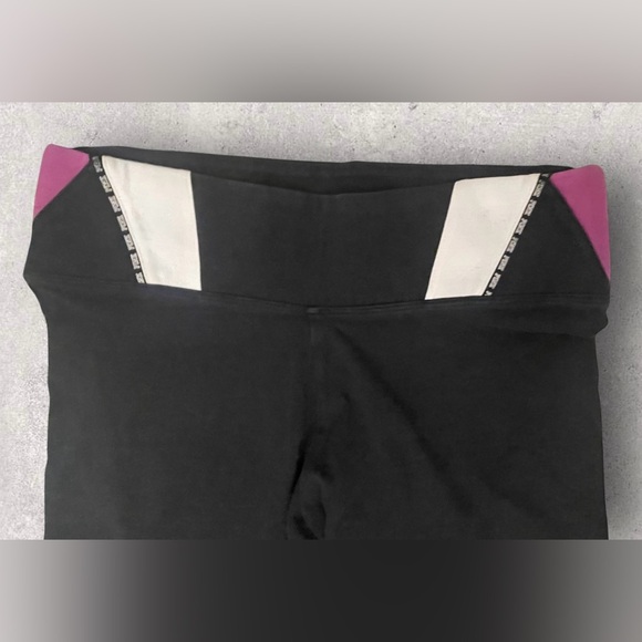 PINK Victoria’s Secret Black Yoga Leggings - Picture 3 of 8